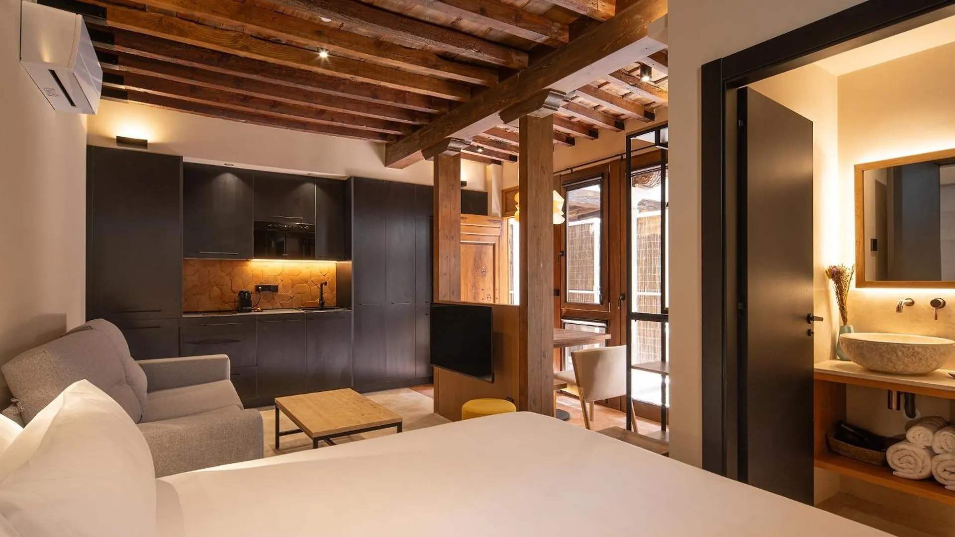غرناطة Calm Suites Babole