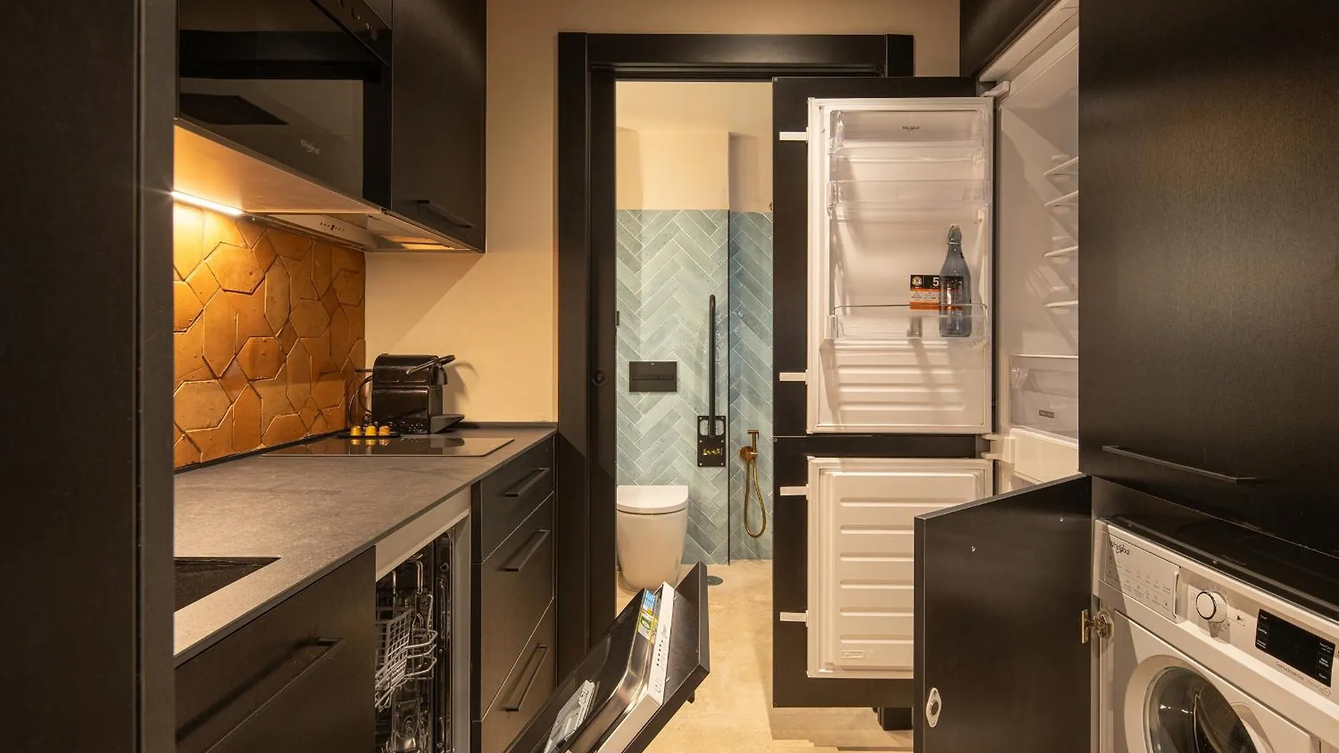 غرناطة Calm Suites Babole 0*,  إسبانيا