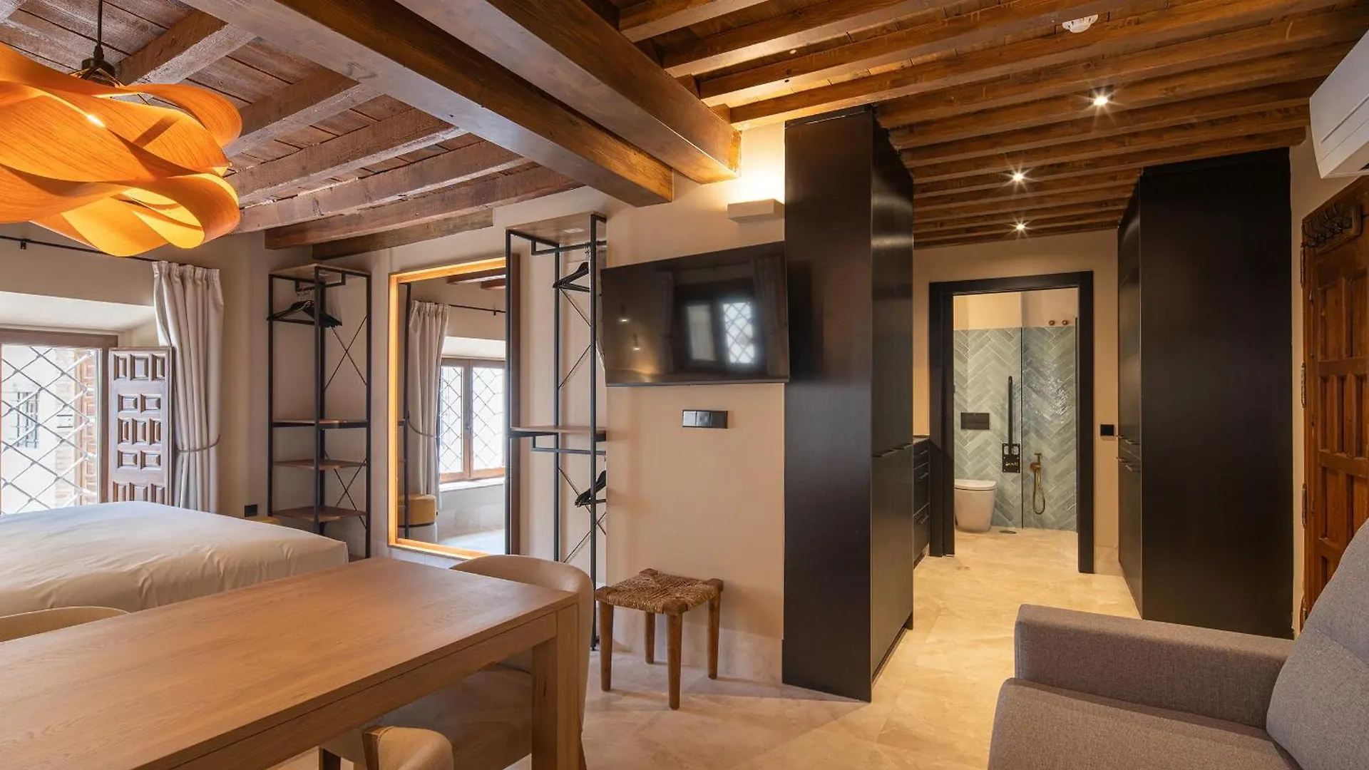 غرناطة Calm Suites Babole