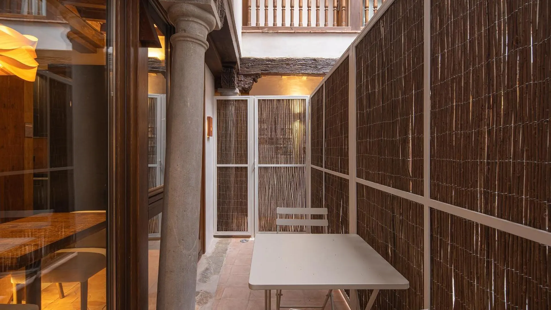 Calm Suites Babole Granada Aparthotel