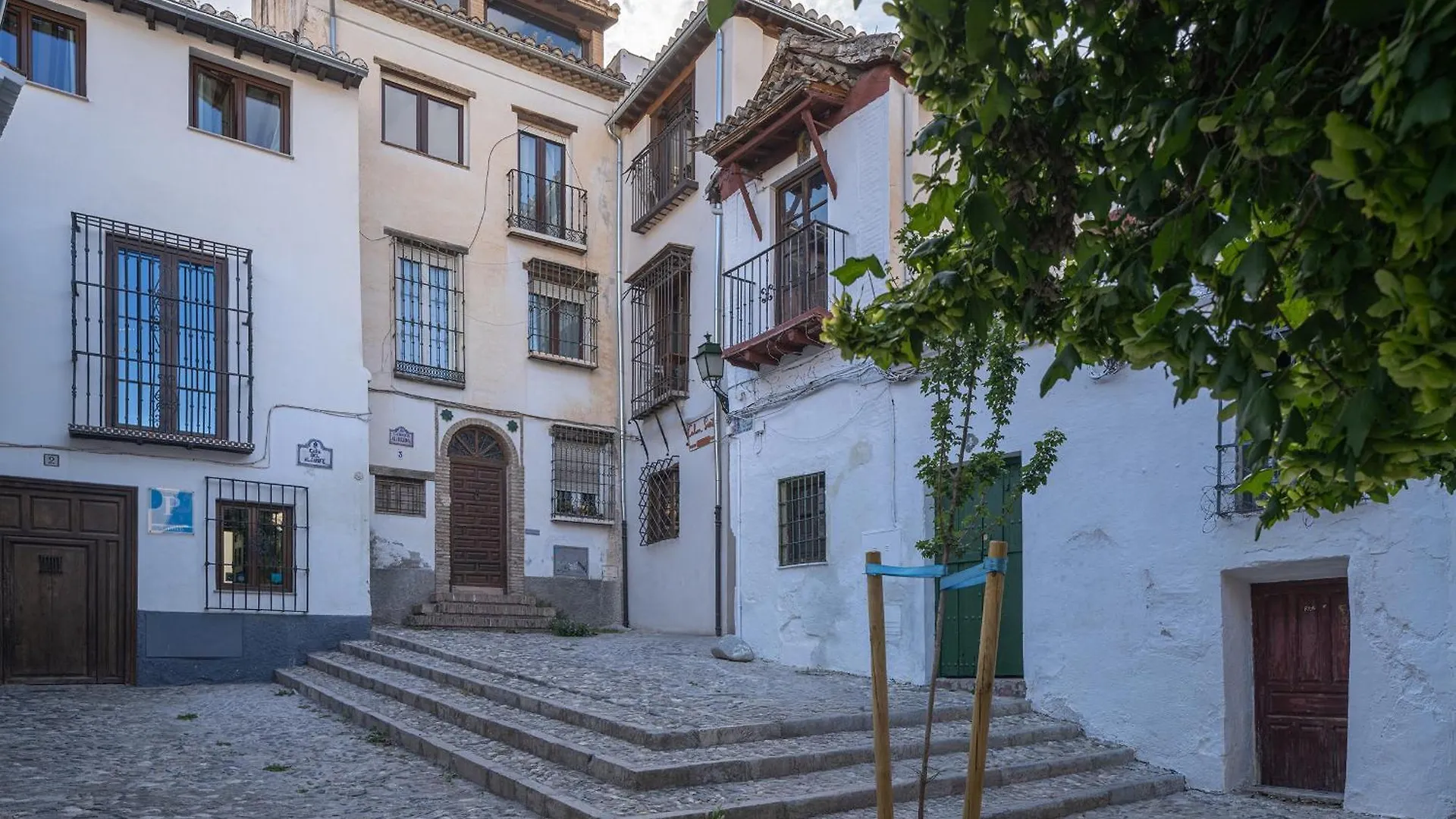Calm Suites Babole Granada Spain
