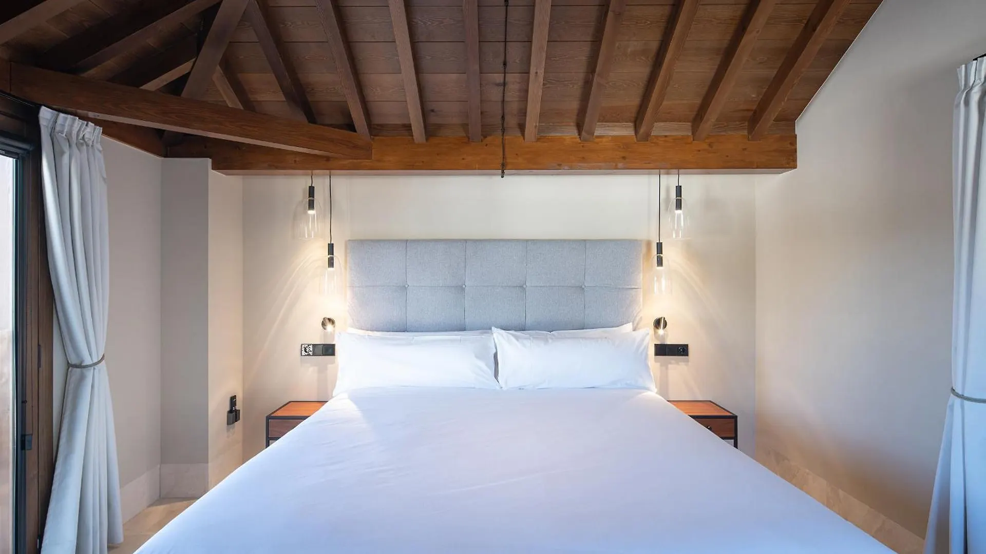 Aparthotel Calm Suites Babole Granada