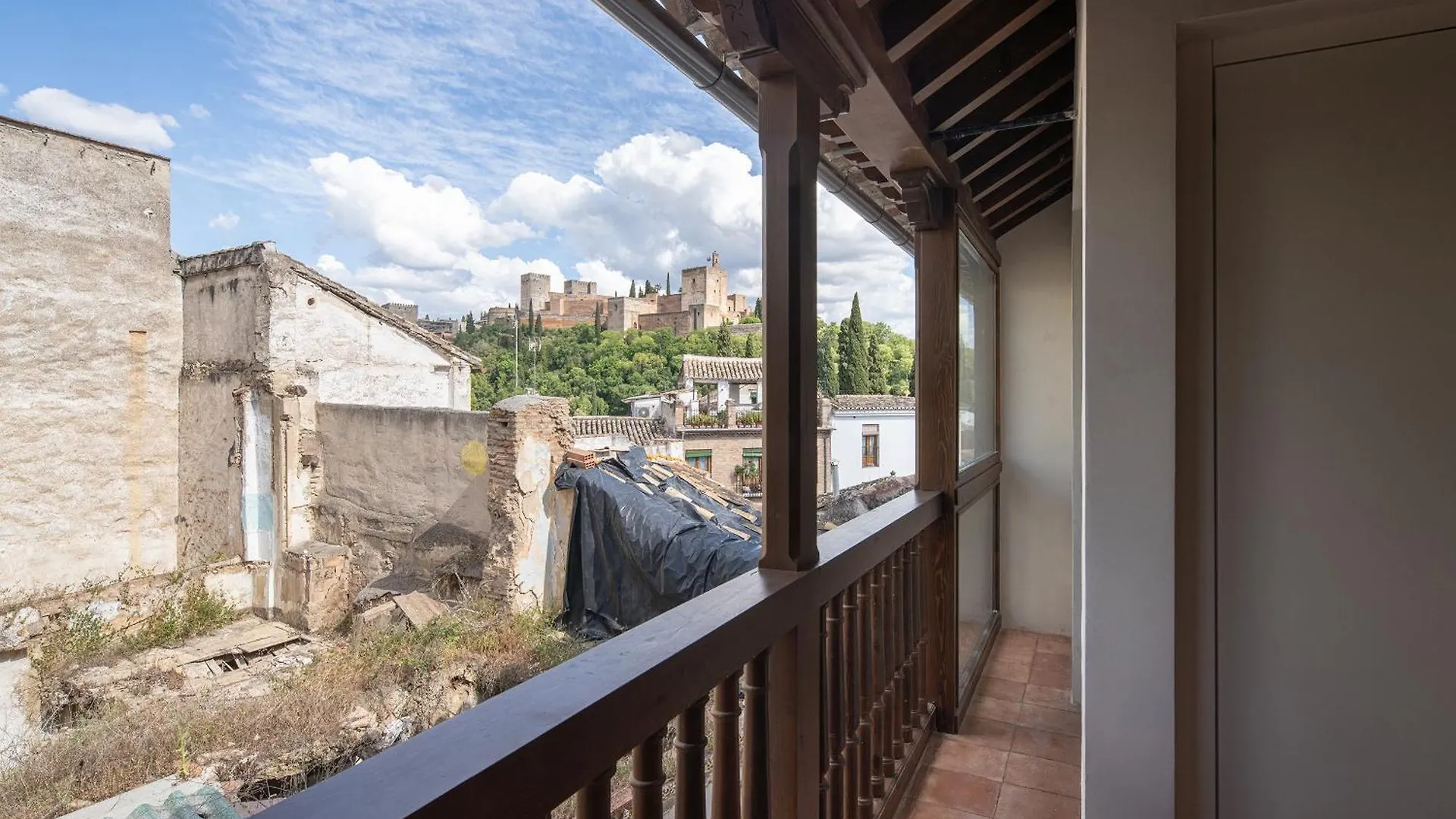 Aparthotel Calm Suites Babole Granada