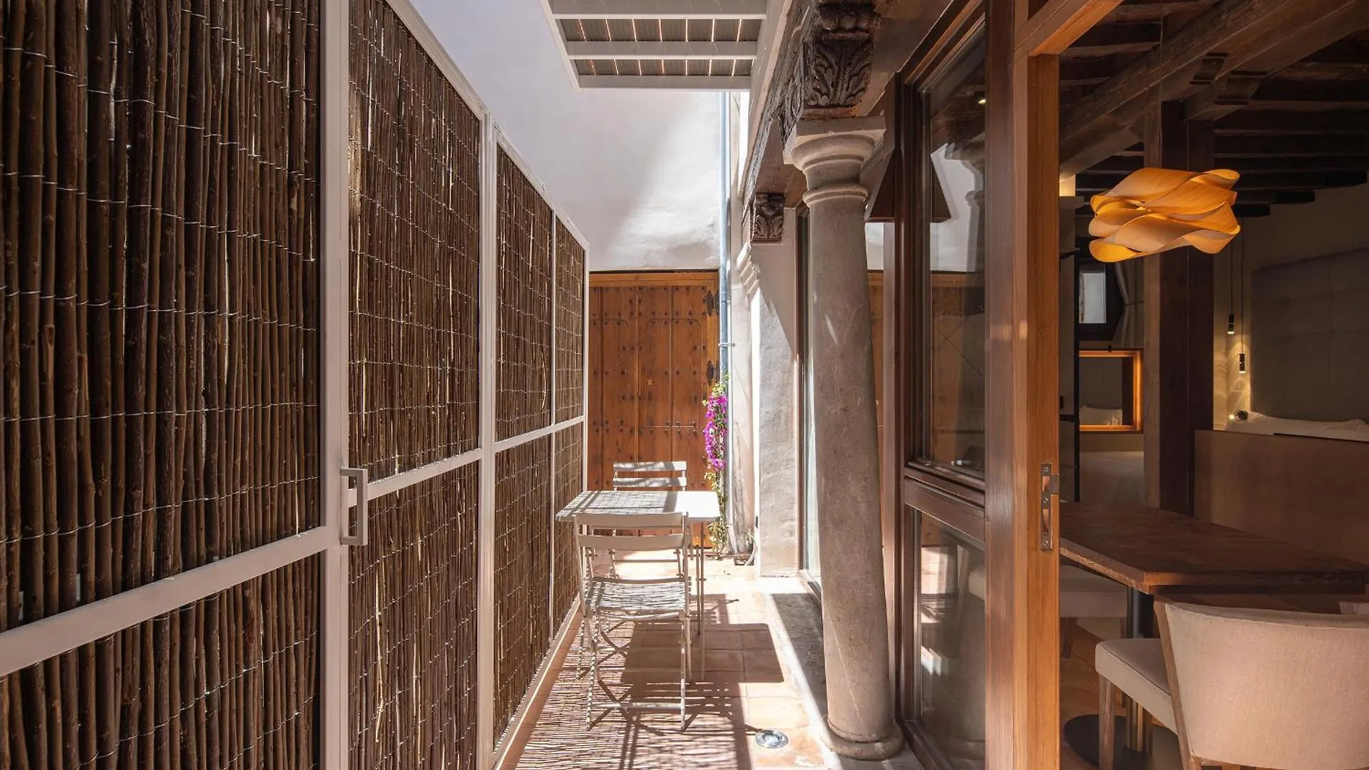 Aparthotel Calm Suites Babole Granada Spain