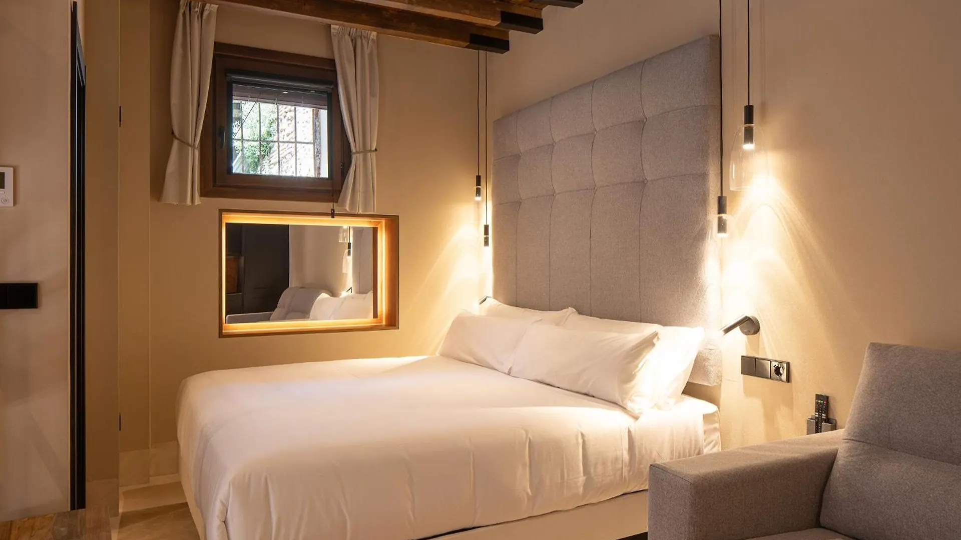 Calm Suites Babole Granada
