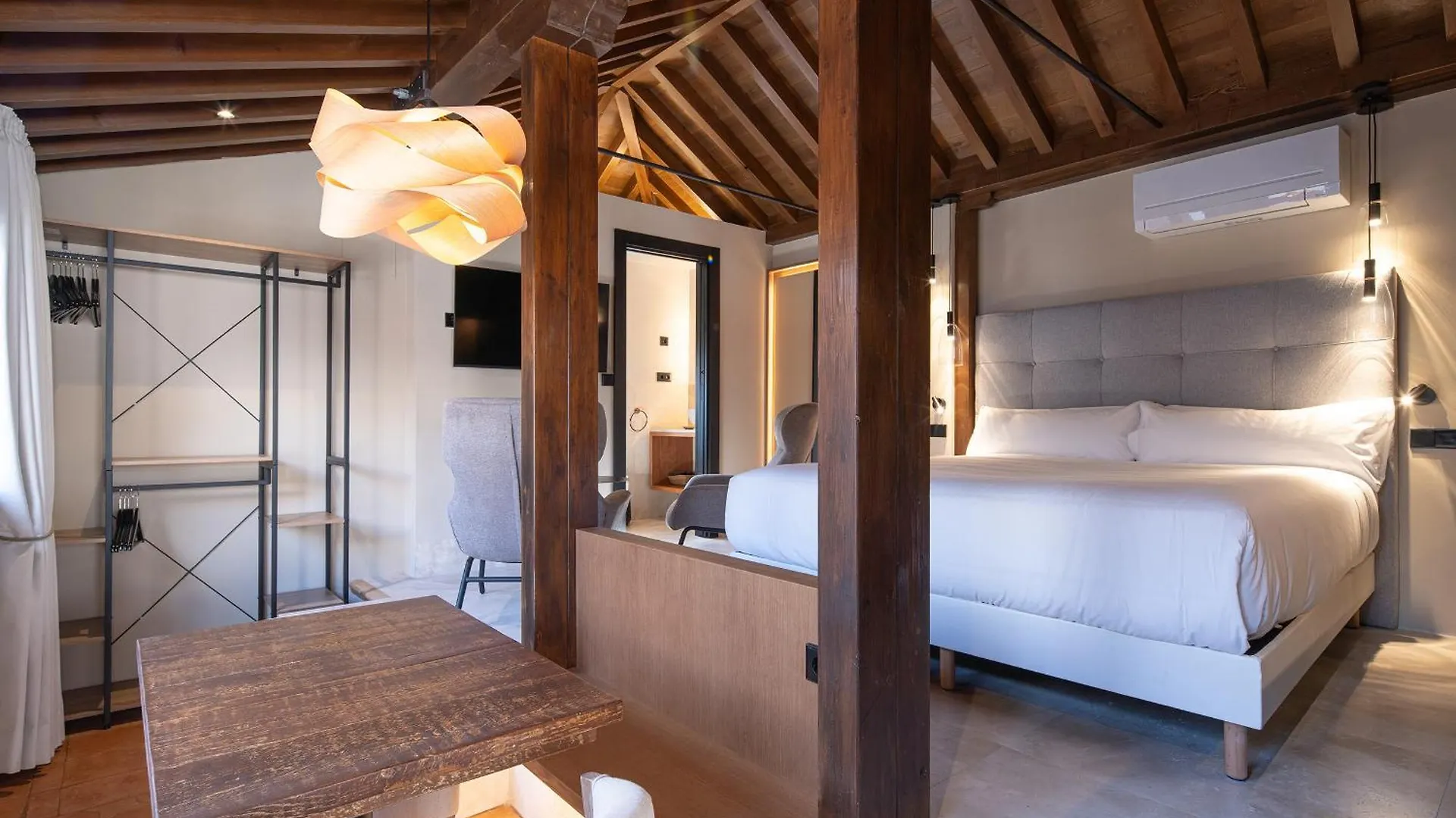 Aparthotel Calm Suites Babole Granada Spain