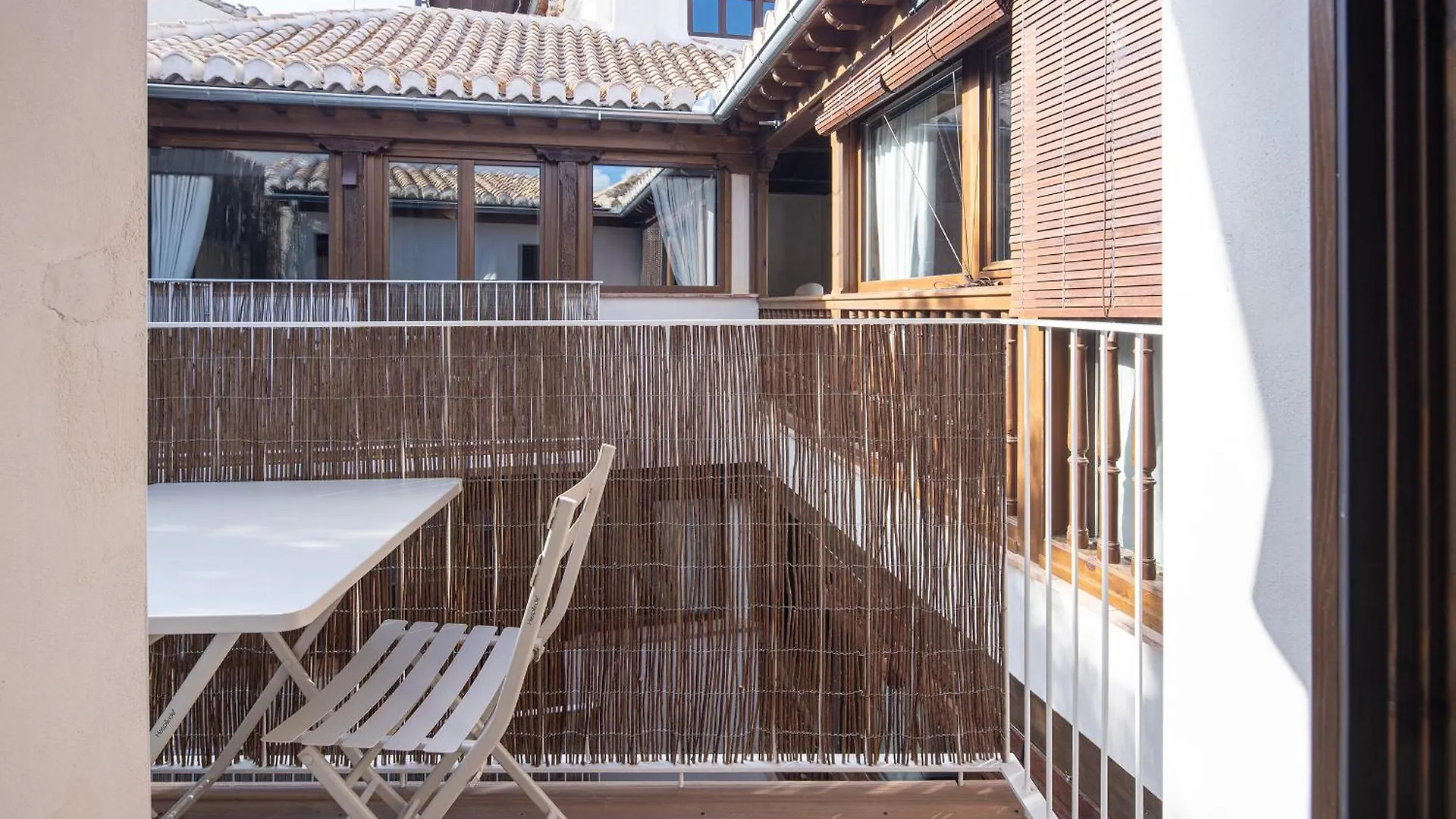 Calm Suites Babole Granada Aparthotel