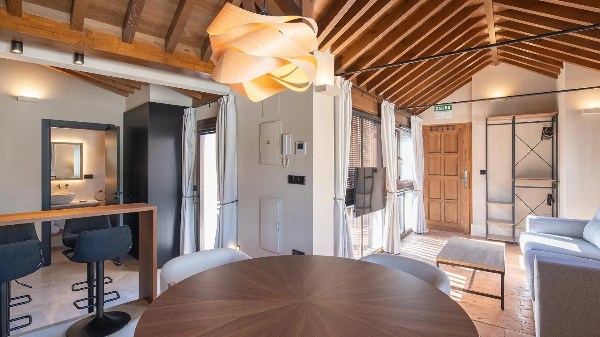 Aparthotel Calm Suites Babole Granada