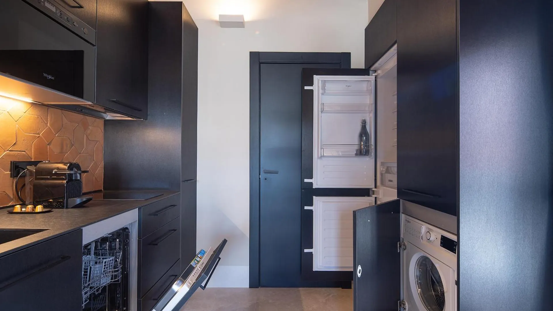 Ξενοδοχείο με διαμερίσματα Calm Suites Babole Γρανάδα