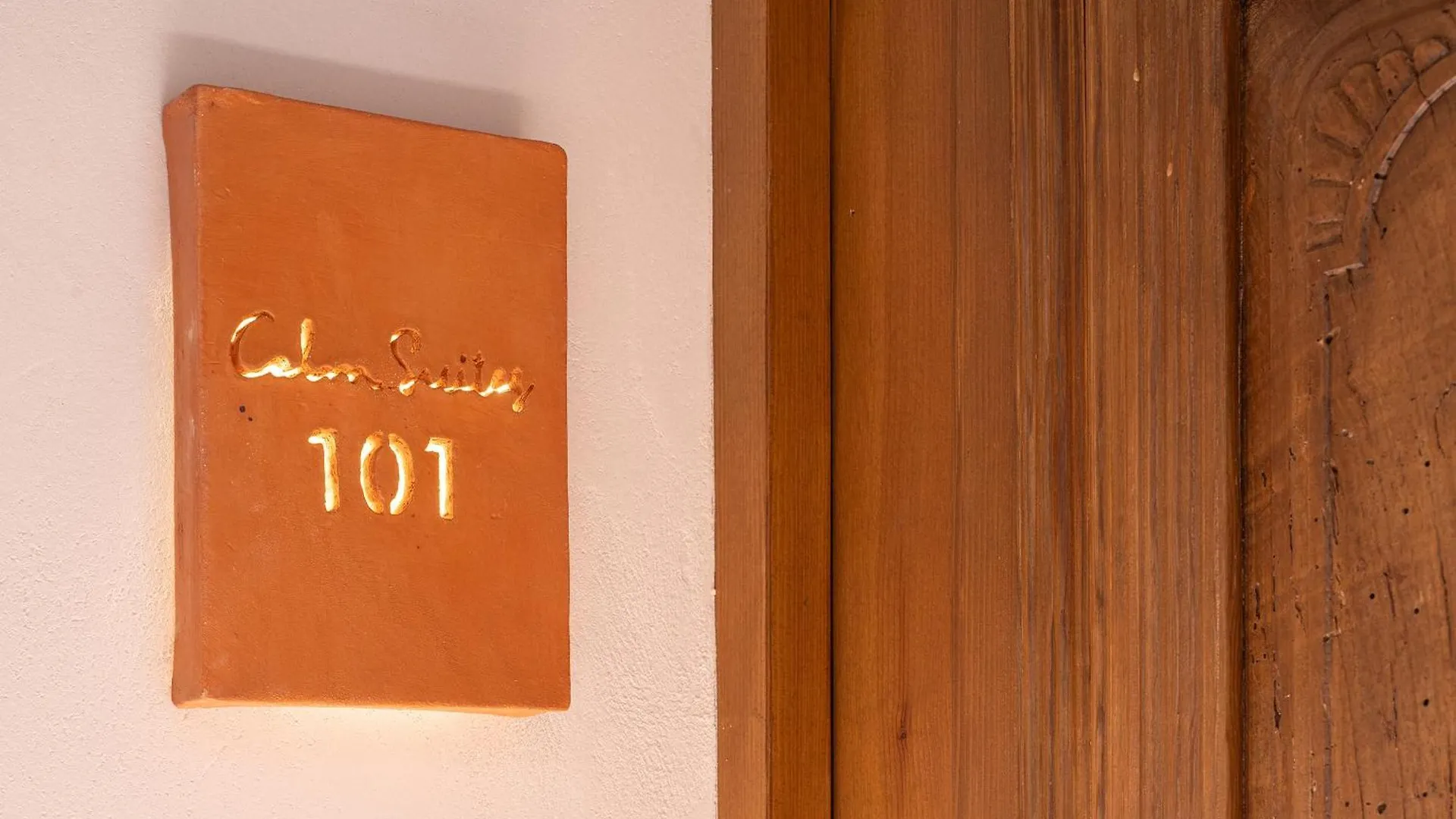 Calm Suites Babole Granada