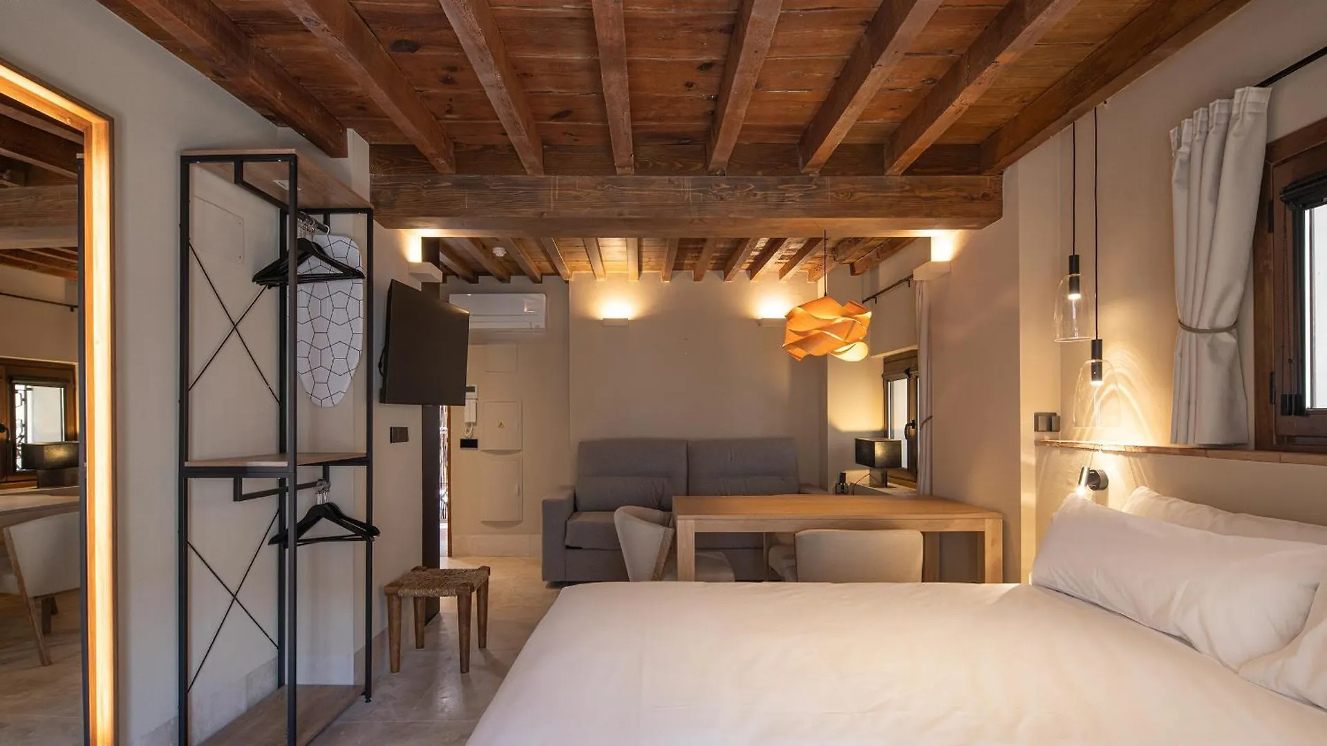 Calm Suites Babole Granada Spanien